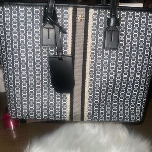 Tory Burch Gemini link ✨Host Pick✨